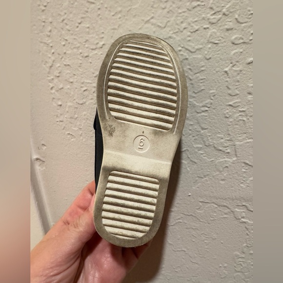 Cat & Jack Kids' navy Loafers size 6 - Picture 4 of 6